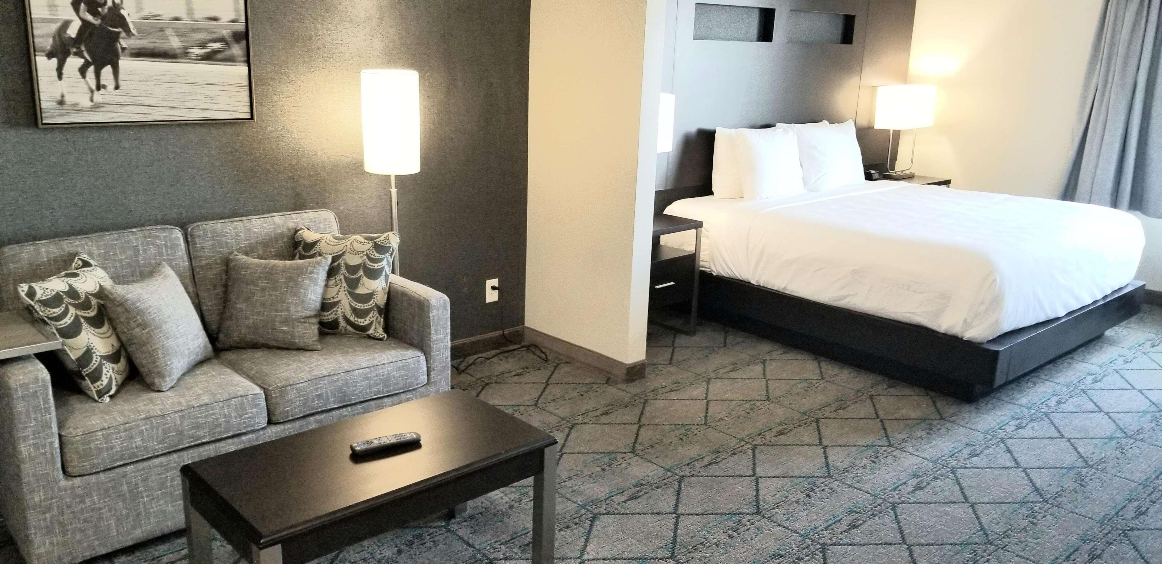 Comfort Inn & Suites Clarksville - Louisville North Εξωτερικό φωτογραφία