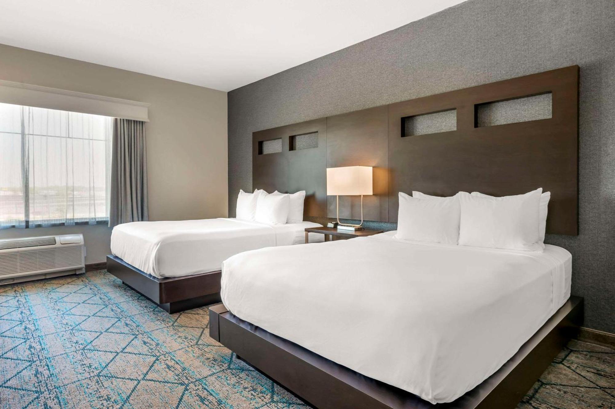 Comfort Inn & Suites Clarksville - Louisville North Εξωτερικό φωτογραφία